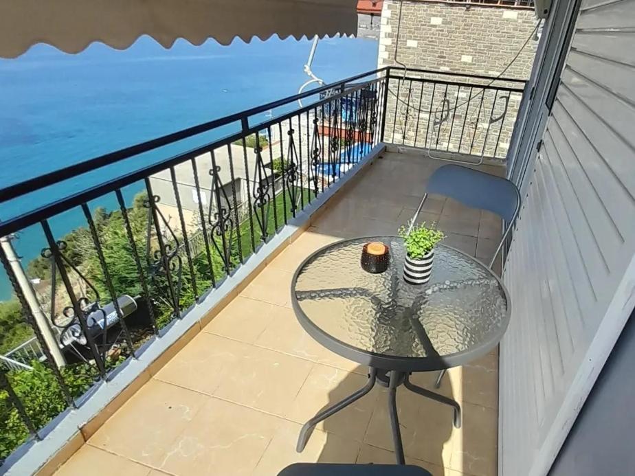 Dim'S Villas Qeparo Exterior photo